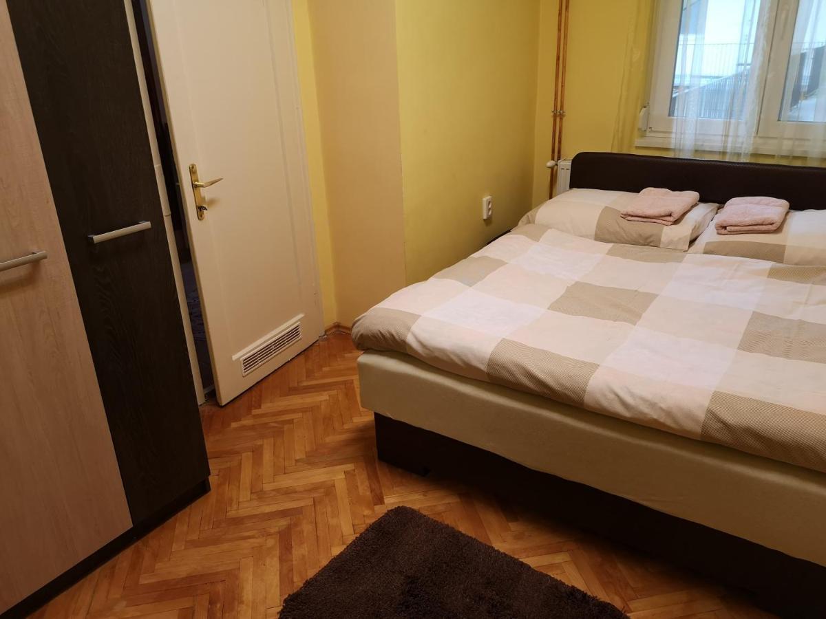 Veva Apartman - Eger Maganszallashely Екстериор снимка