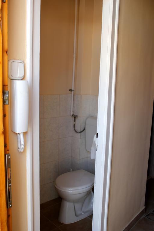 Veva Apartman - Eger Maganszallashely Екстериор снимка