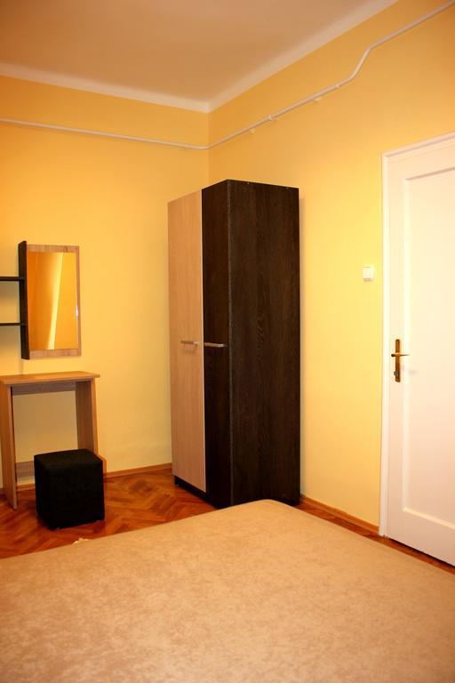 Veva Apartman - Eger Maganszallashely Екстериор снимка